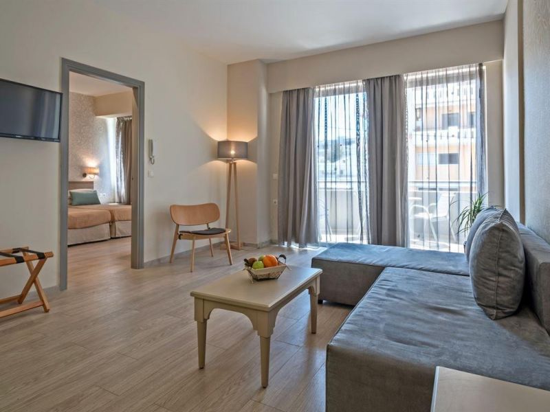 Lefkoniko Beach Icarus Suites 3*