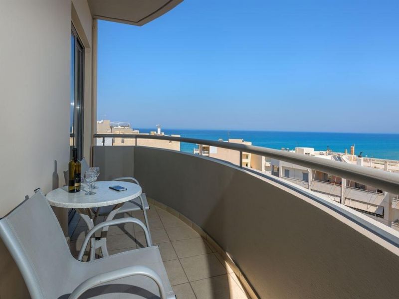Lefkoniko Beach Icarus Suites 3*