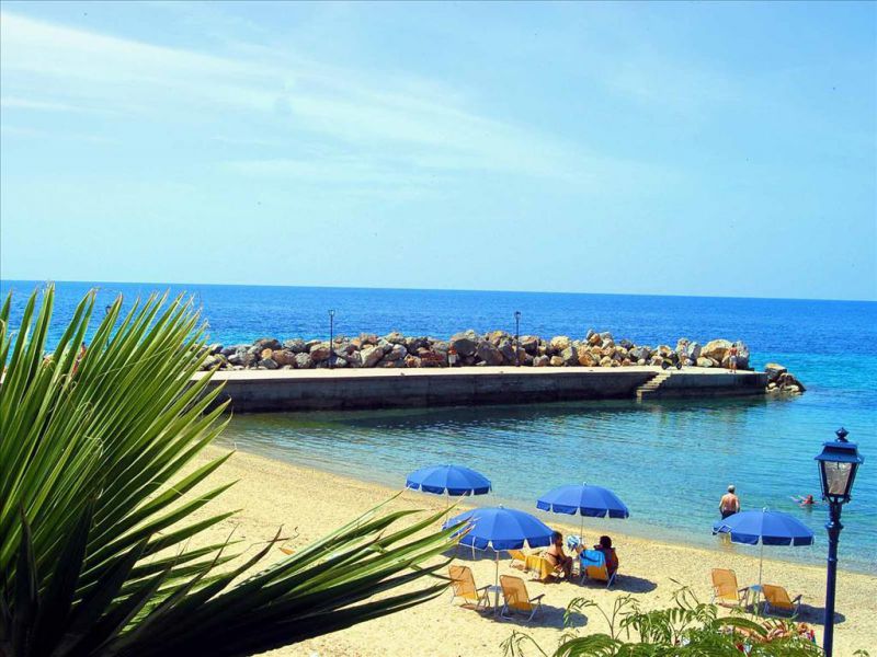 Xenios Loutra Beach 3*