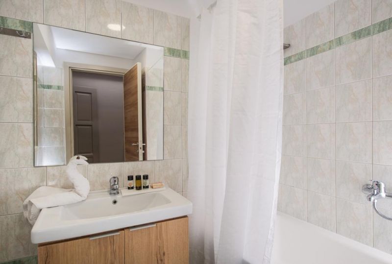 Marianthi Apartments Platanes 2*
