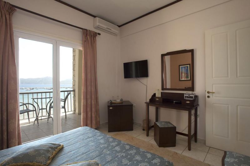Methoni Beach Hotel 2*