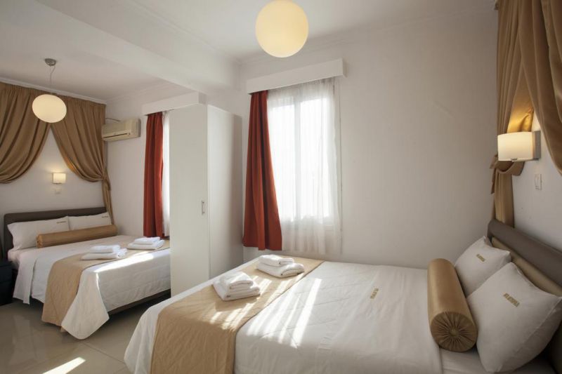 Metropolis Hotel 2*