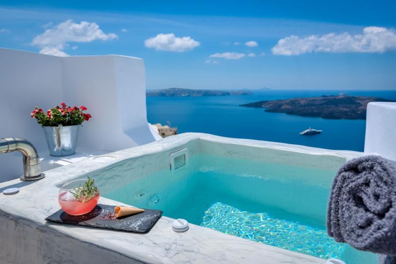 Modernity Suites 4*