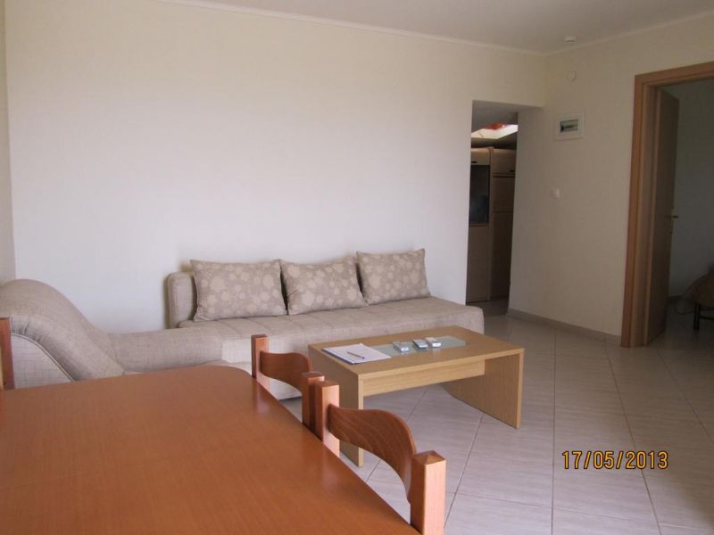 Monopetro Luxury Apartment 3*