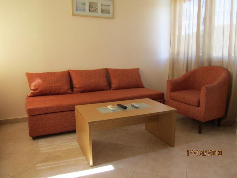 Monopetro Luxury Apartment 3*