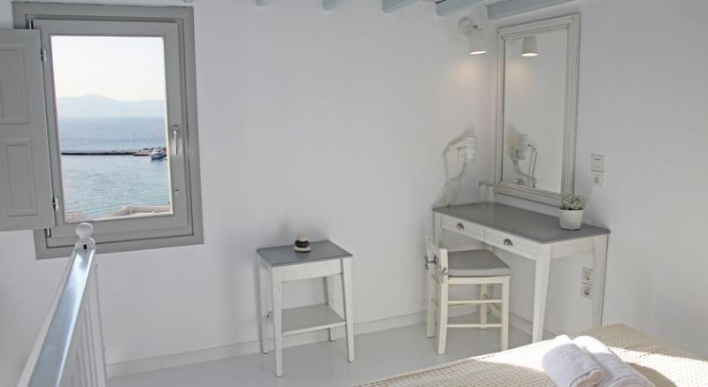 Myconian Inn 2*