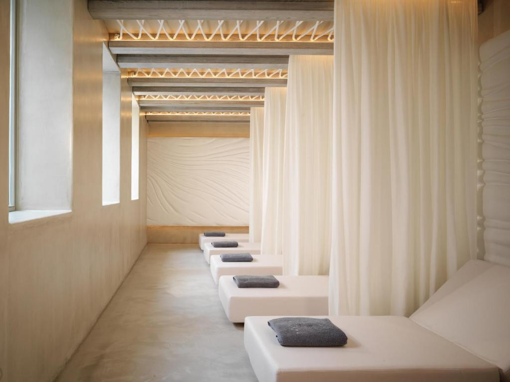 Mykonos Riviera Hotel & Spa 5*