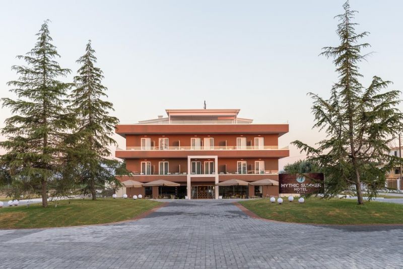 Mythic Summer Hotel 4*