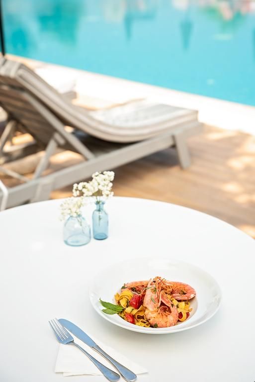 Mythic Summer Hotel 4*