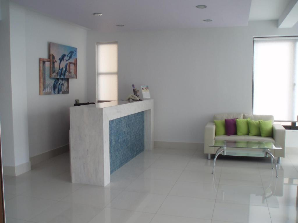 Nafsika Rhodes 2*