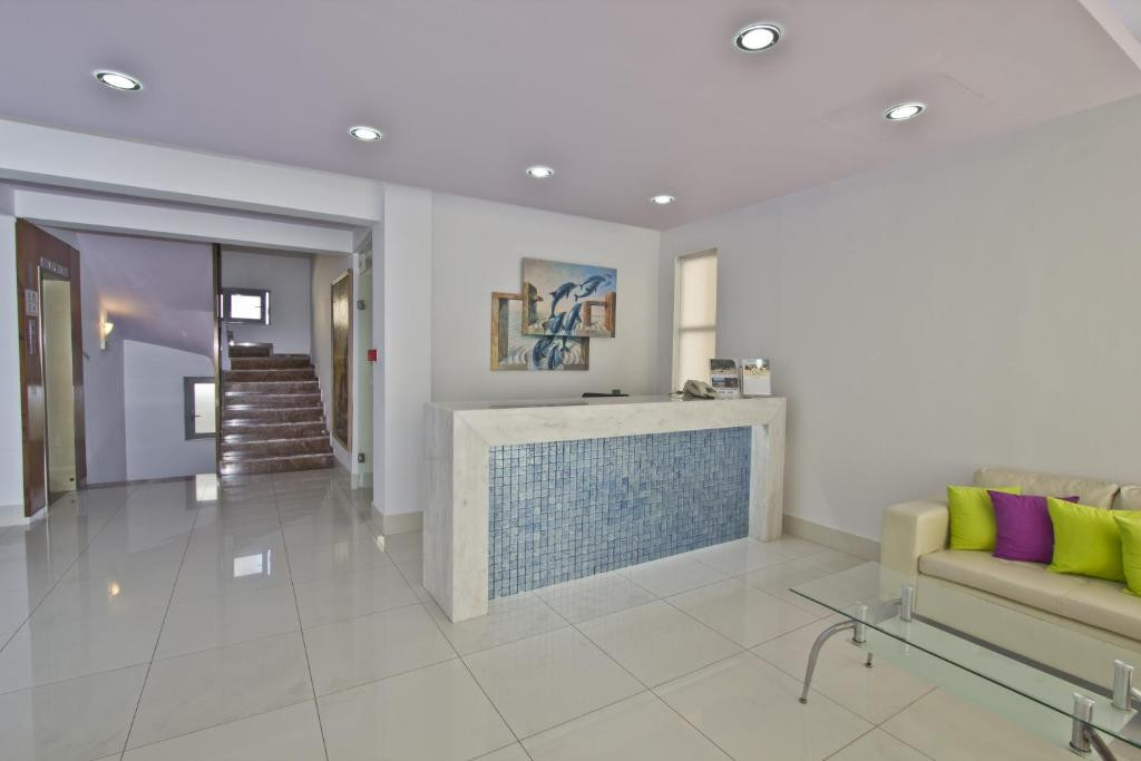 Nafsika Rhodes 2*