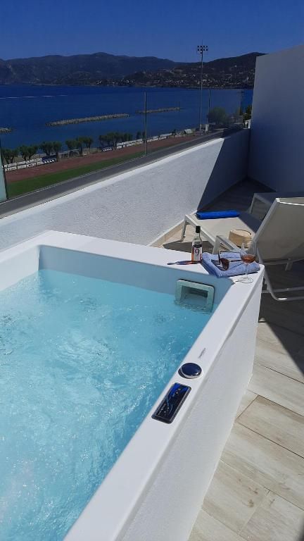 Naiades Marina Hotel 3*
