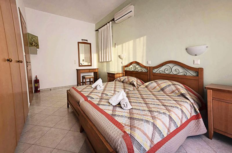 Nephele Apartments 2*