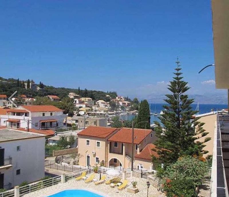 Nikiforos Apartments 2*