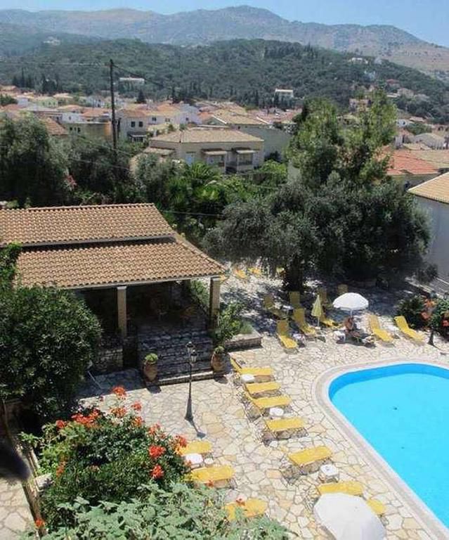 Nikiforos Apartments 2*
