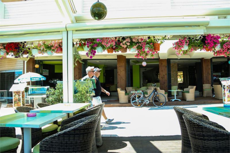 Nikis Hotel 2*