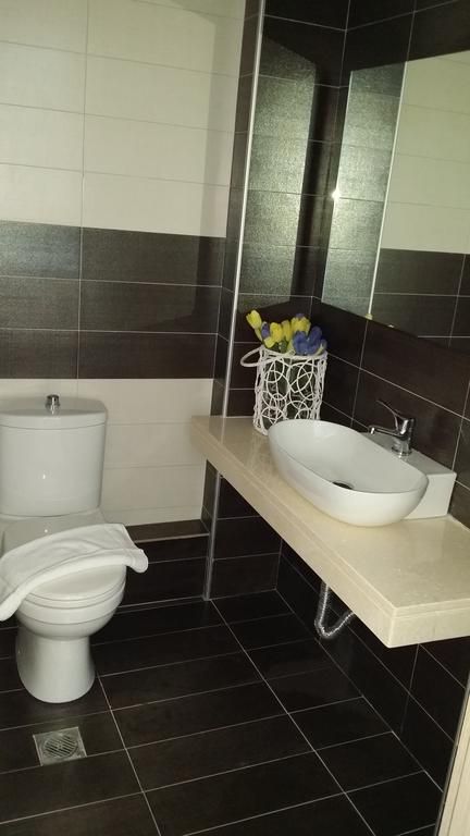 Niovi Boutique Apartment 3*