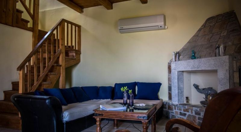 Niriides Villas 3*
