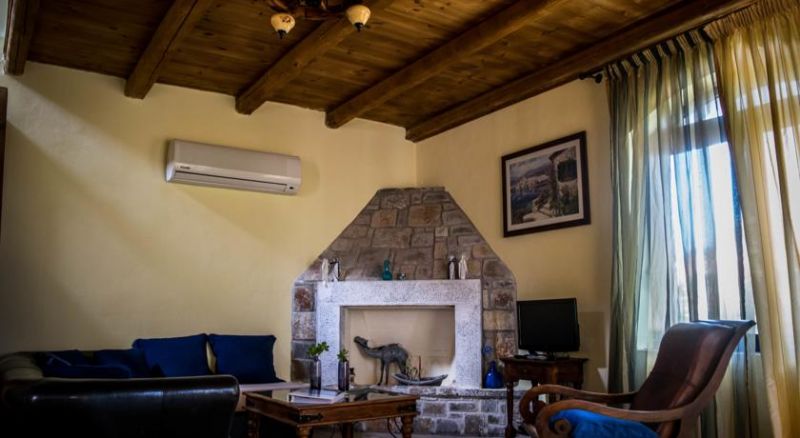 Niriides Villas 3*