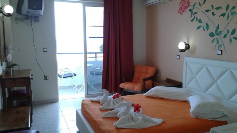 Nirvana Beach Hotel 3*