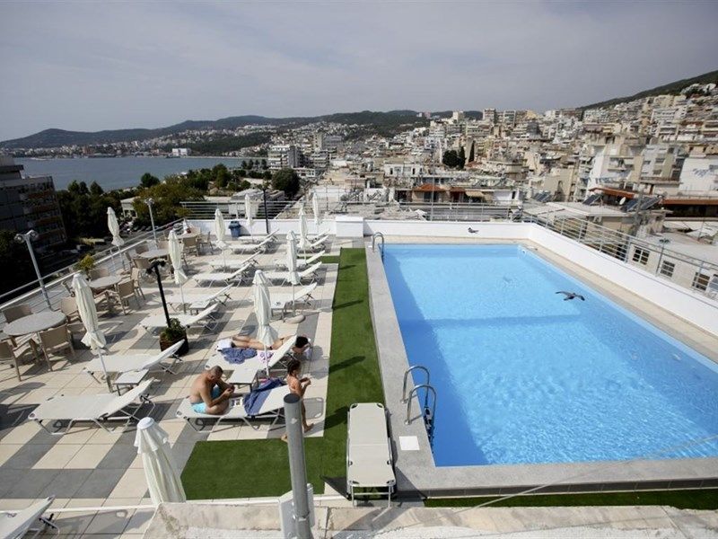 Oceanis 2*