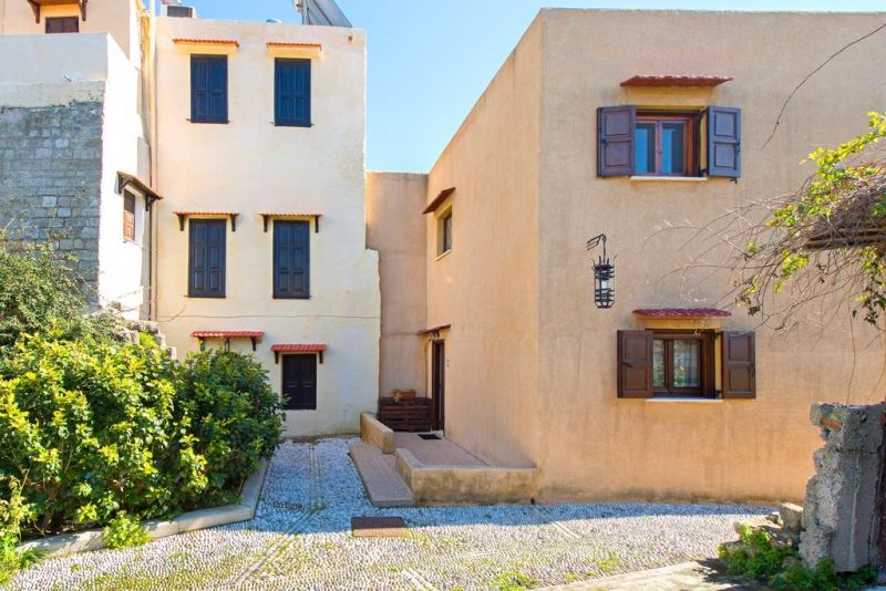 Old Town Villa 3*
