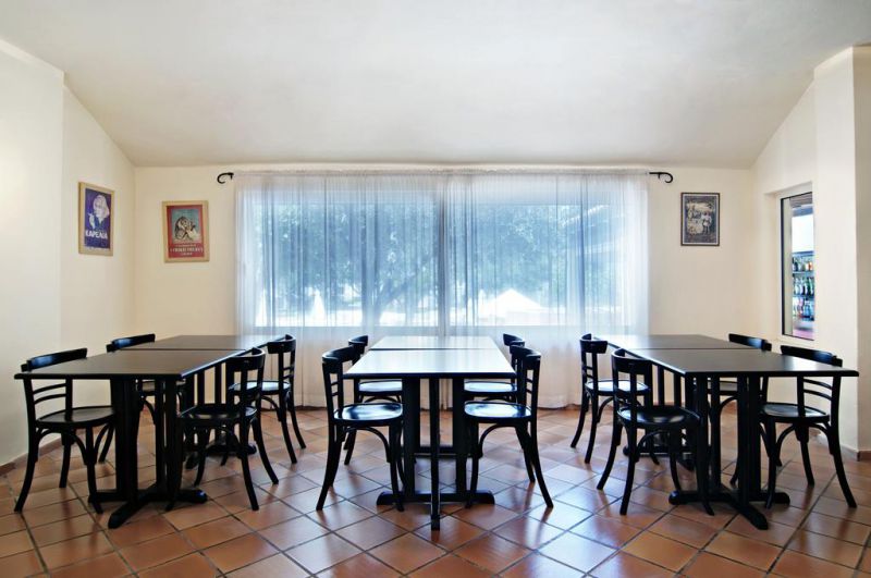 Ourania Apartments 4*