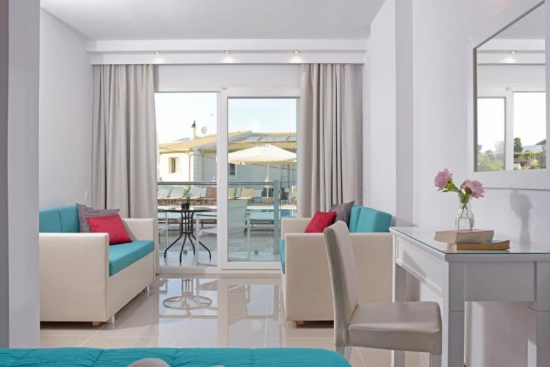Palapart Gikas Suites & Studios 1*