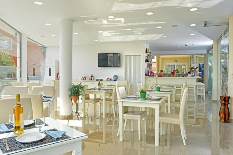 Palapart Gikas Suites & Studios 1*