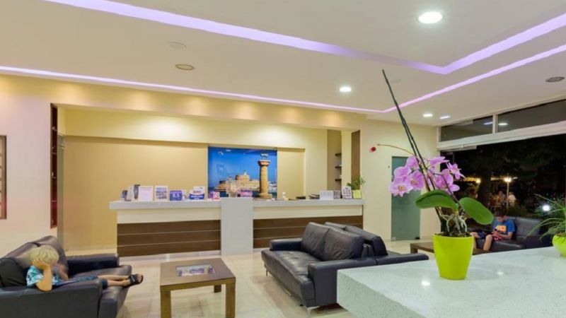 Paleos Apartments 3*