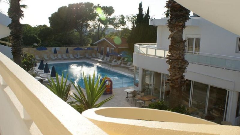 Paleos Apartments 3*