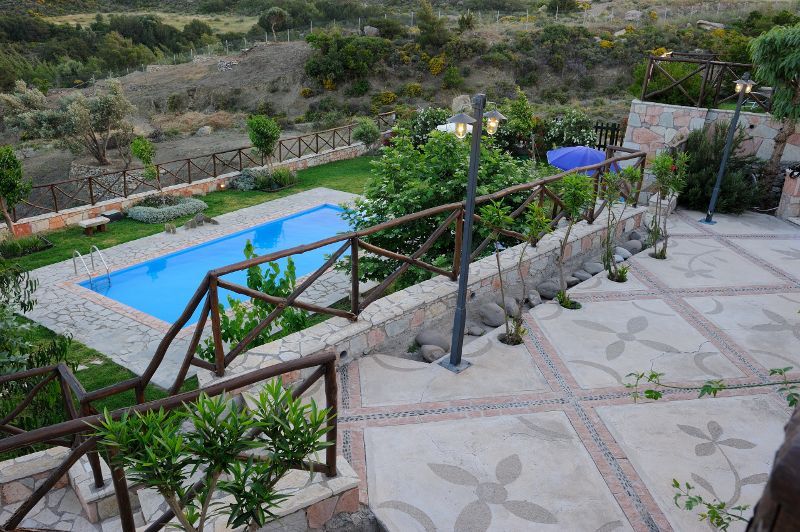 Petroto Villas 3*