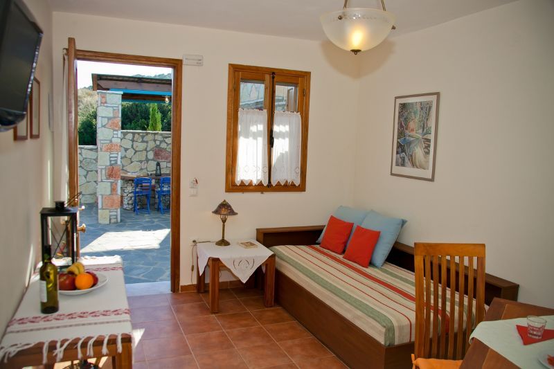 Petroto Villas 3*