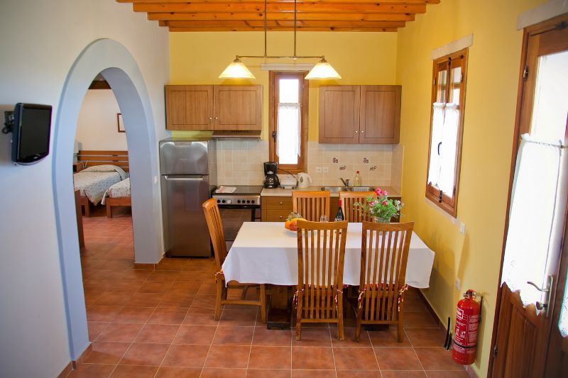 Petroto Villas 3*