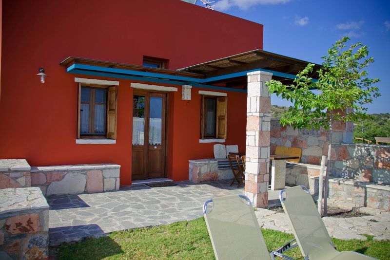 Petroto Villas 3*