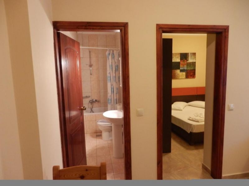 Planos Beach Hotel 3*