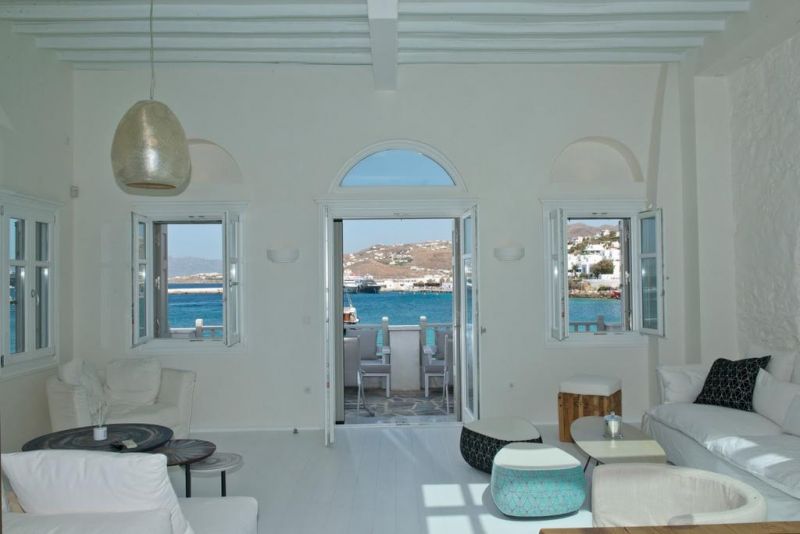 Pnoe Villa 4*