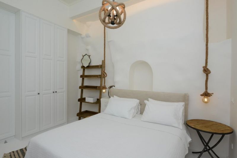 Pnoe Villa 4*