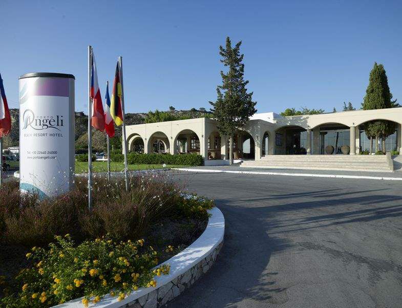 Porto Angeli Beach Resort 4*