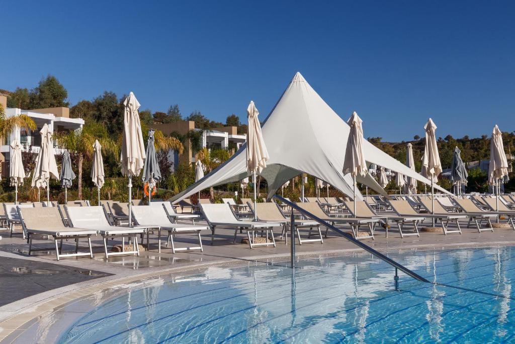 Princess Andriana Resort & Spa 5*