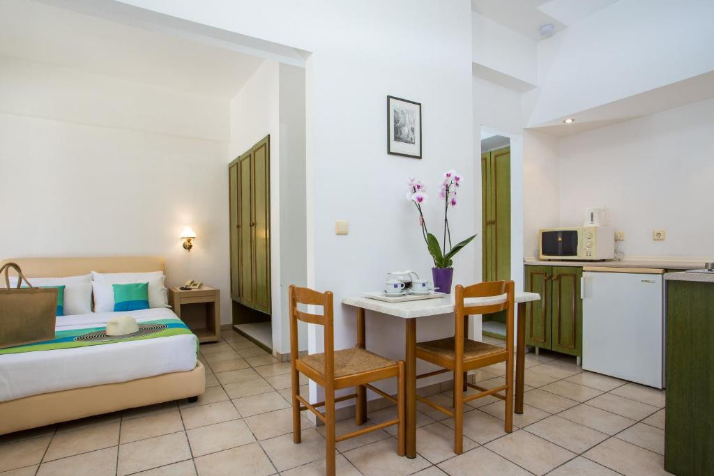 Royal Apt Hotel 2*