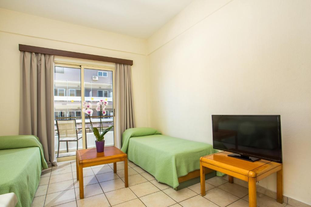 Royal Apt Hotel 2*