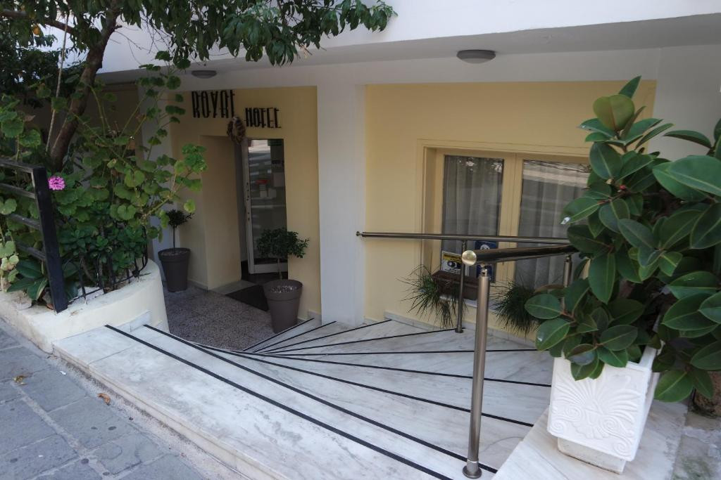 Royal Apt Hotel 2*