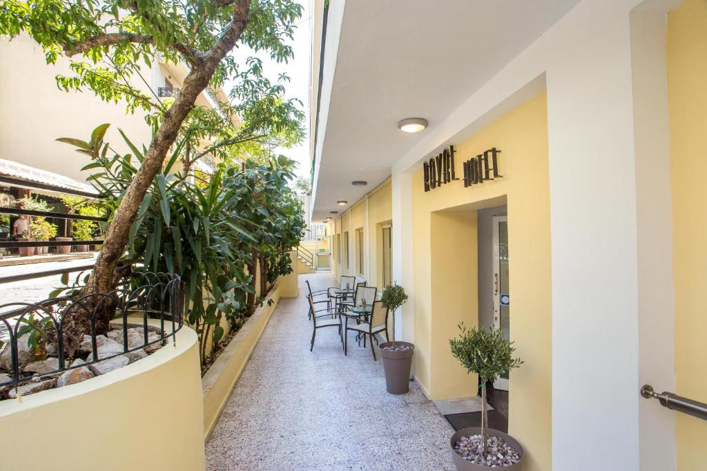 Royal Apt Hotel 2*
