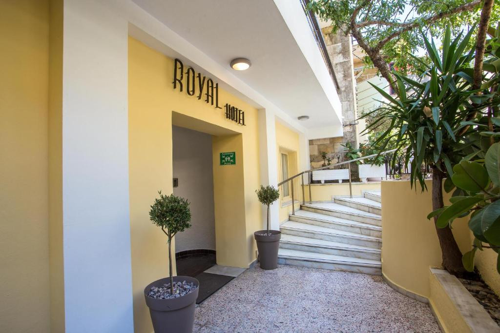 Royal Apt Hotel 2*