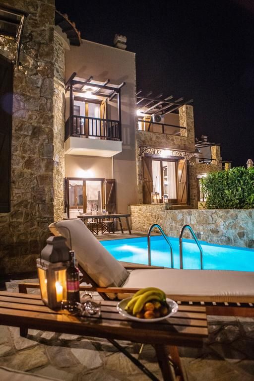 S4 Sani Luxury Residences Villa 2*