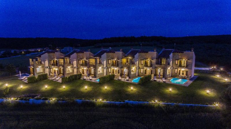 S4 Sani Luxury Residences Villa 2*