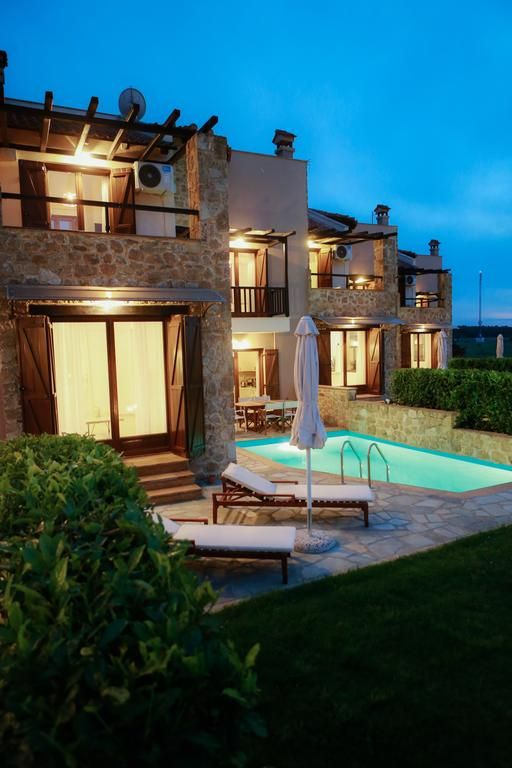 S4 Sani Luxury Residences Villa 2*