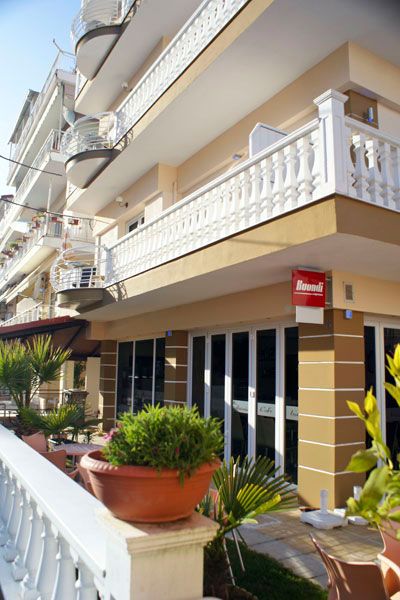 San Antonio 2*
