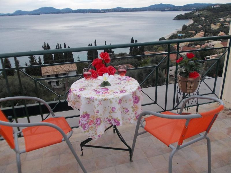 Sarakinos Apartments 3*